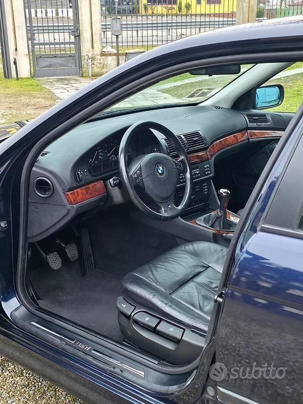 Usata BMW 523 170 CV (125 kW) 1998 Blu Berlina