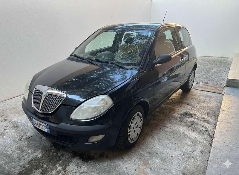 Usata Lancia Ypsilon 80 CV (58 kW) 2006 Nero Utilitaria