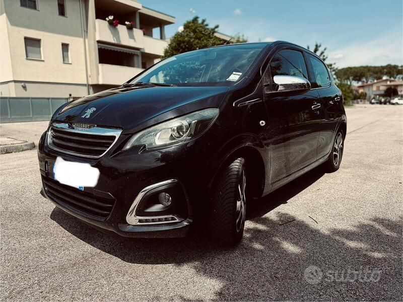 Nero Usata 2018 Peugeot 108 Allure Due volumi | 9900 € (Cara) - Immagine 1/4