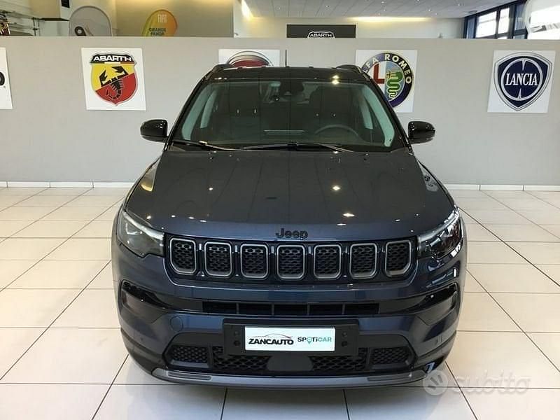 Usata Jeep Compass Summit 131 CV (96 kW) 2024 Blu/azzurro SUV