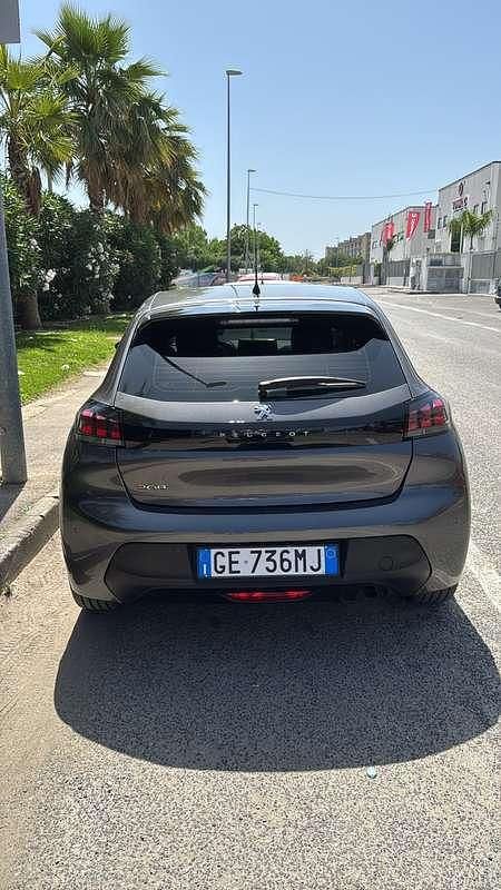 Usata Peugeot 208 Active 101 CV (74 kW) 2021 Utilitaria