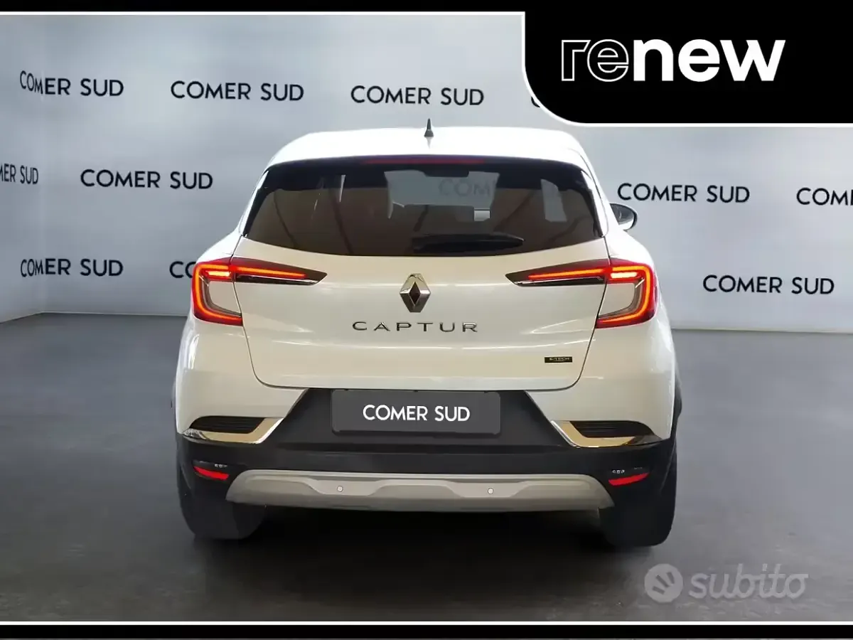 Usata Renault Captur Techno 94 CV (69 kW) 2023 Bianco SUV