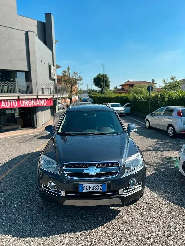 Usata Chevrolet Captiva 150 CV (110 kW) 2009 Nero SUV