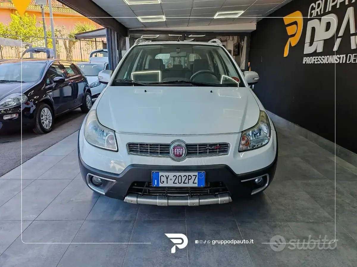 Usata Fiat Sedici Dynamic 135 CV (99 kW) 2013 Bianco SUV