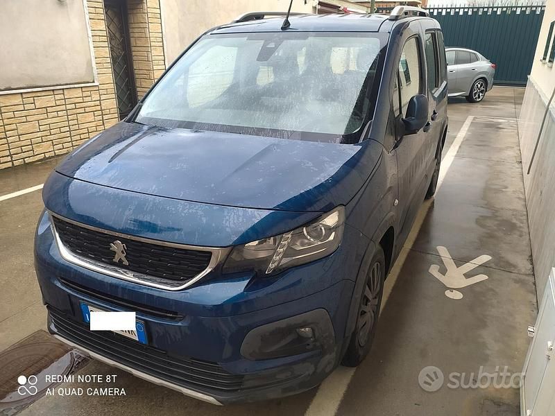 Usata Peugeot Rifter Allure 101 CV (74 kW) 2021 Blu Monovolume