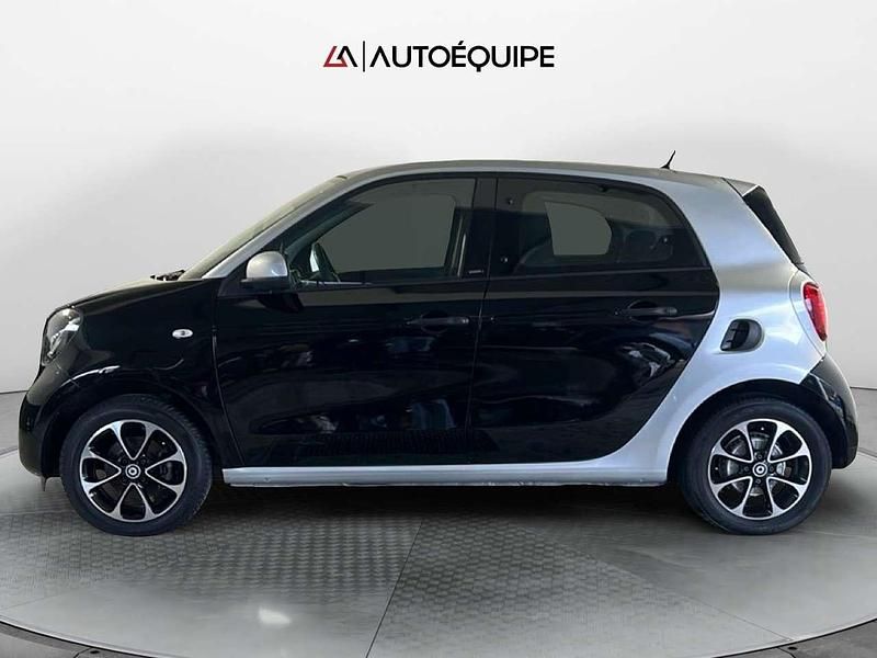 Usata Smart ForFour Passion 71 CV (52 kW) 2017 Nero Utilitaria
