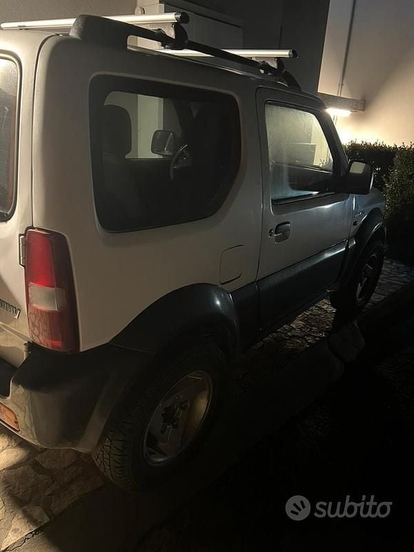 Usata Suzuki Jimny 2002 Bianco SUV