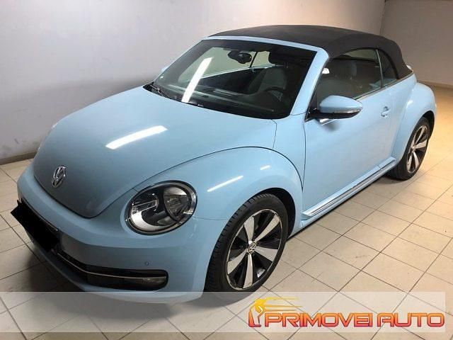Usata VW Beetle Cabriolet Design 105 CV (77 kW) 2014 Blu/azzurro Cabrio