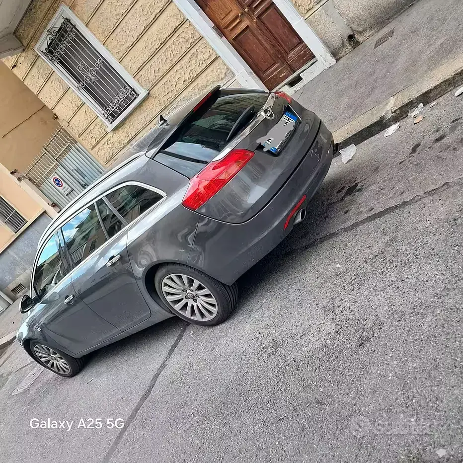Usata Opel Insignia 220 CV (161 kW) 2010 Station wagon