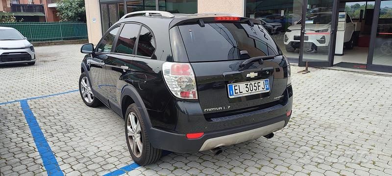 Usata Chevrolet Captiva 167 CV (122 kW) 2013 Nero SUV