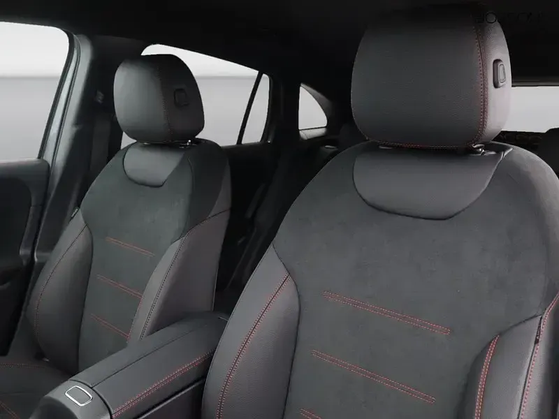 Nuova Mercedes GLA200 AMG line 150 CV (110 kW) 2026 Grigio SUV