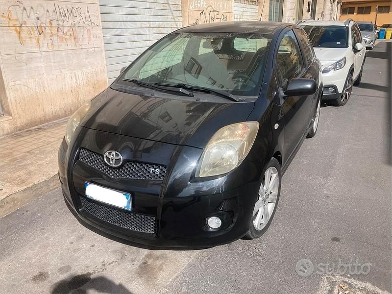 Usata Toyota Yaris 2008 Nero Utilitaria