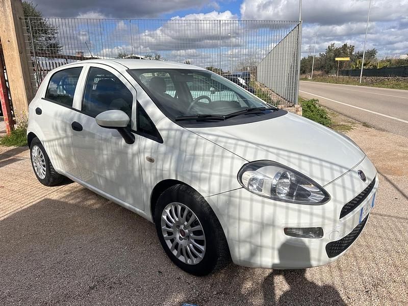 Usata Fiat Punto 95 CV (69 kW) 2017 Bianco Utilitaria