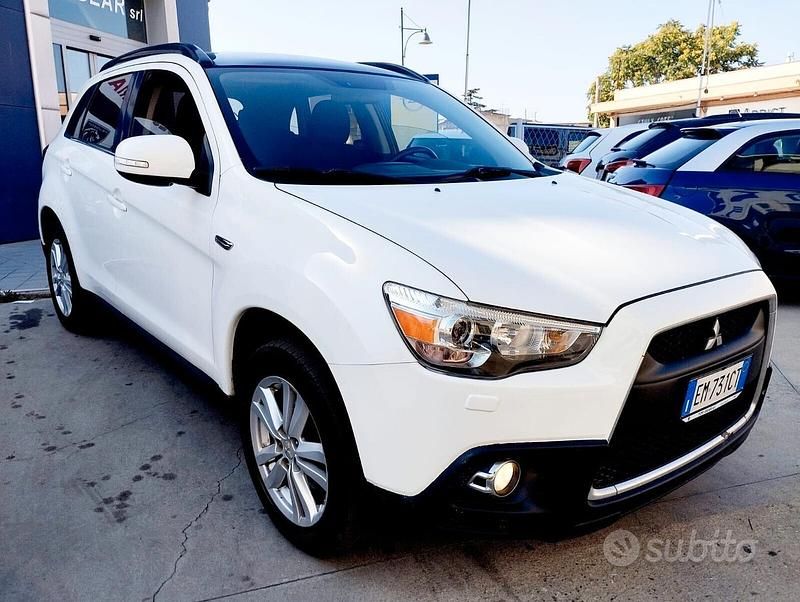 Usata Mitsubishi ASX Invite 150 CV (110 kW) 2012 Bianco SUV