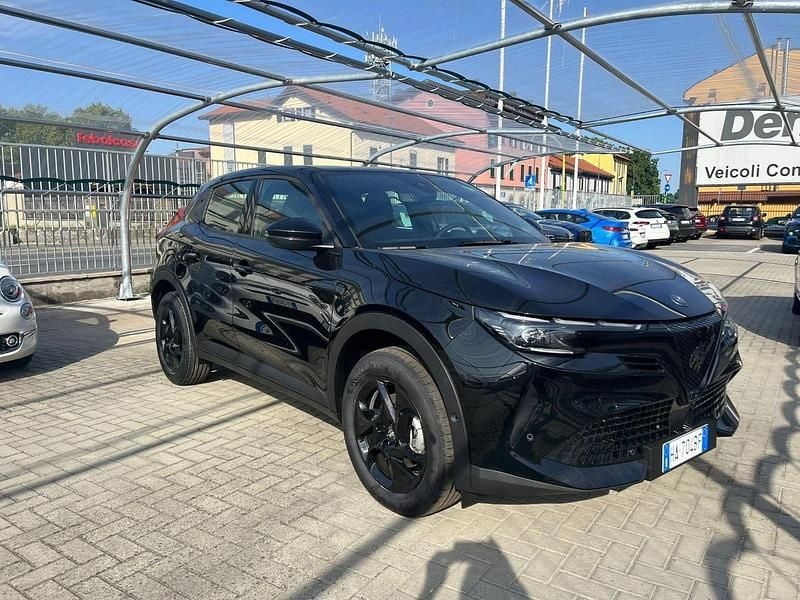 Nuova Alfa Romeo Junior Edizione Speciale 145 CV (106 kW) 2025 Nero SUV