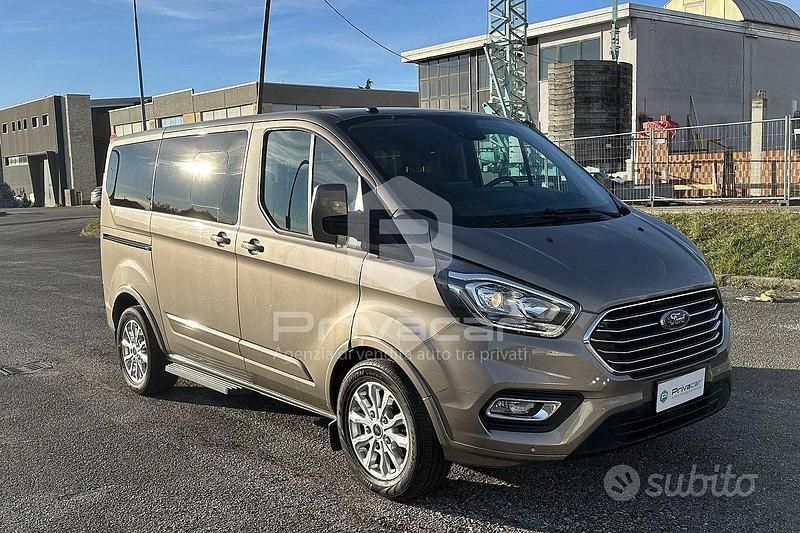 Usata Ford Tourneo Titanium 130 CV (95 kW) 2018 Monovolume