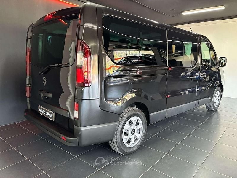 Nuova Renault Trafic 150 CV (110 kW) 2025 Nero Monovolume
