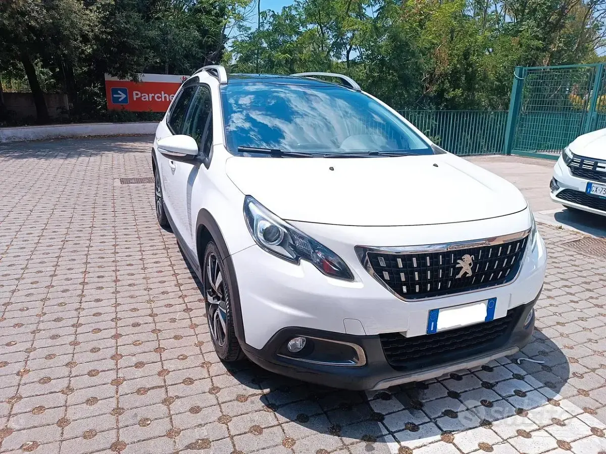 Usata Peugeot 2008 Allure 110 CV (80 kW) 2018 Bianco SUV
