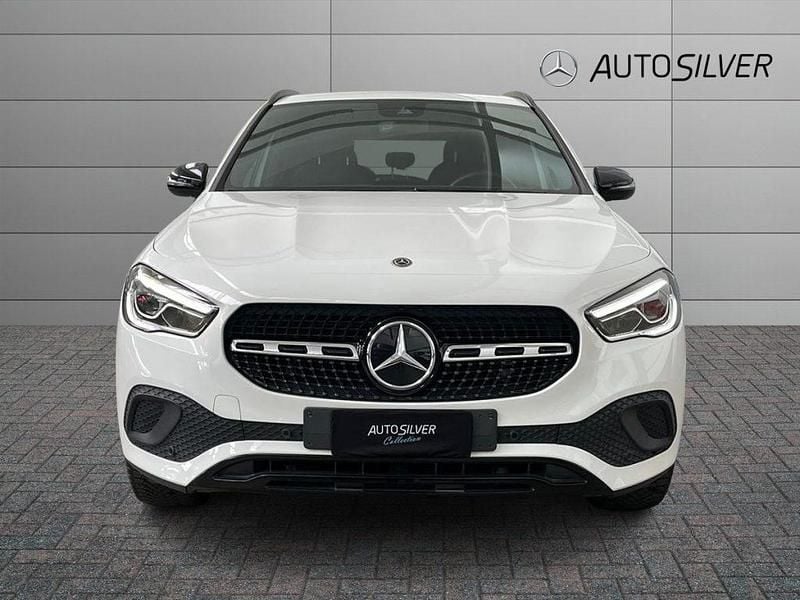 Usata Mercedes GLA200 150 CV (110 kW) 2020 Bianco SUV