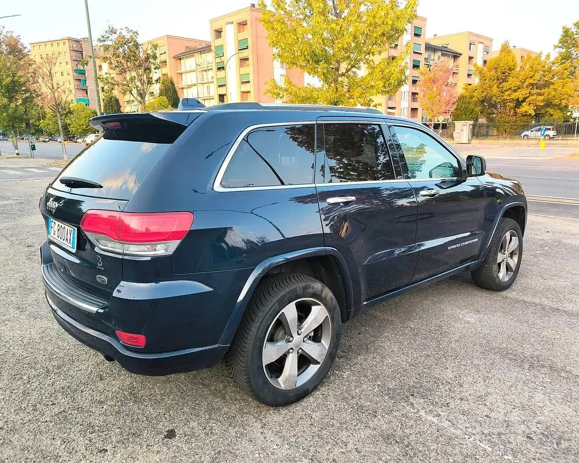 Usata Jeep Grand Cherokee Overland 250 CV (183 kW) 2016 Blu SUV
