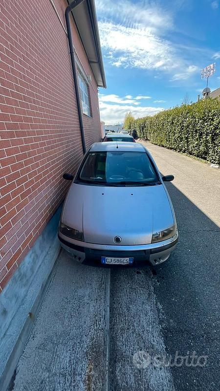 Usata Fiat Punto 2003 Utilitaria