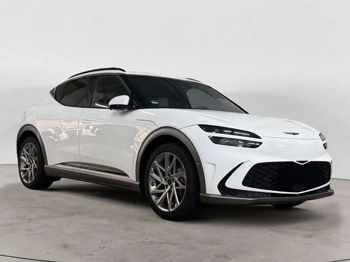 Usata Genesis GV60 Sport 233 kW (318 CV) 2024 Bianco SUV