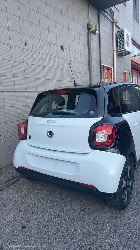 Usata Smart ForFour Electric Drive Passion 41 kW (56 CV) 2020 Utilitaria