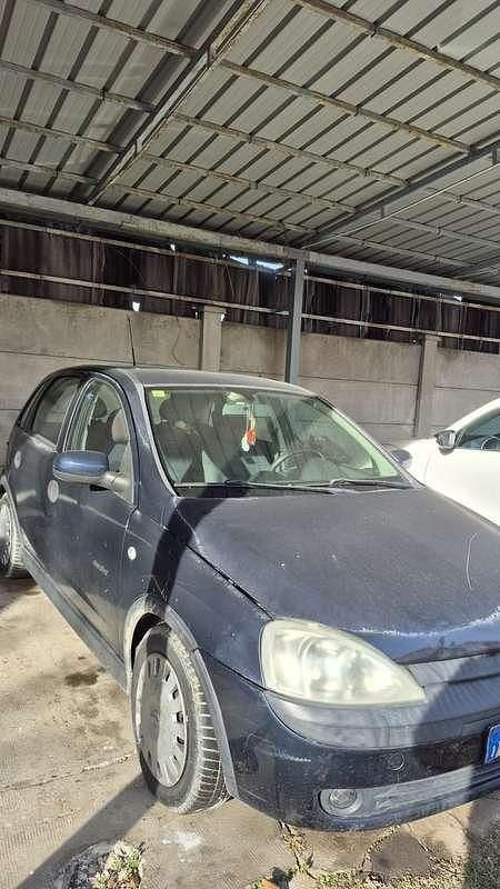Usata Opel Corsa Comfort 75 CV (55 kW) 2003 Berlina