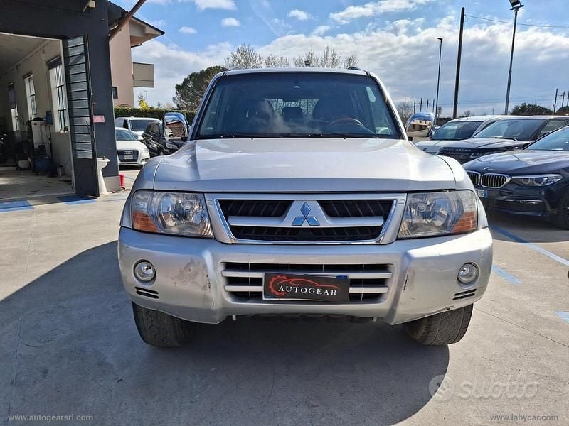 Usata Mitsubishi Pajero 160 CV (117 kW) 2003 Gray SUV