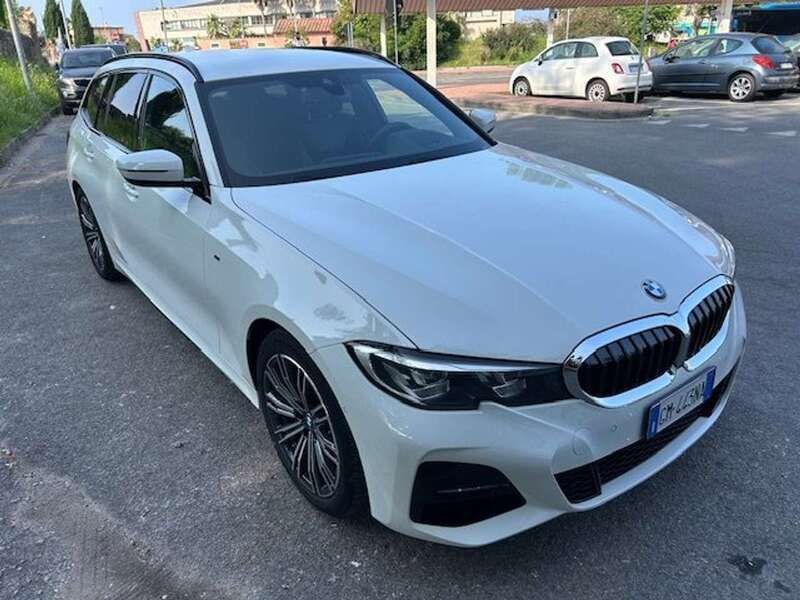 Bianco Usata 2020 BMW 320 M Sport Station wagon | 39.500 € (Molto cara) - Immagine 1/4