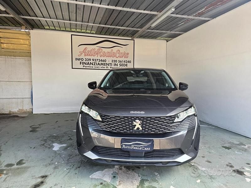 Usata Peugeot 3008 Allure 130 CV (95 kW) 2022 Grigio SUV