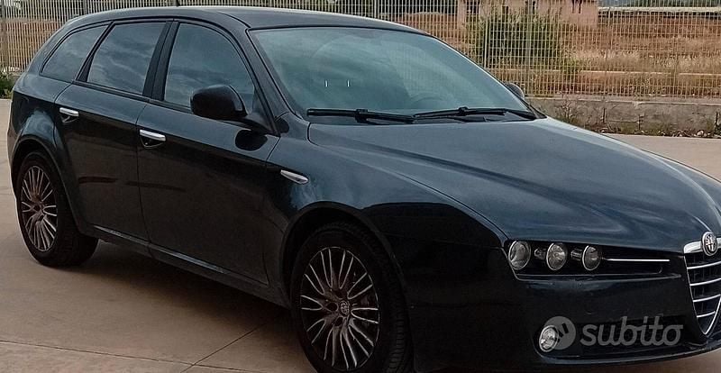 Usata Alfa Romeo 159 200 CV (147 kW) 2011 Nero Station wagon