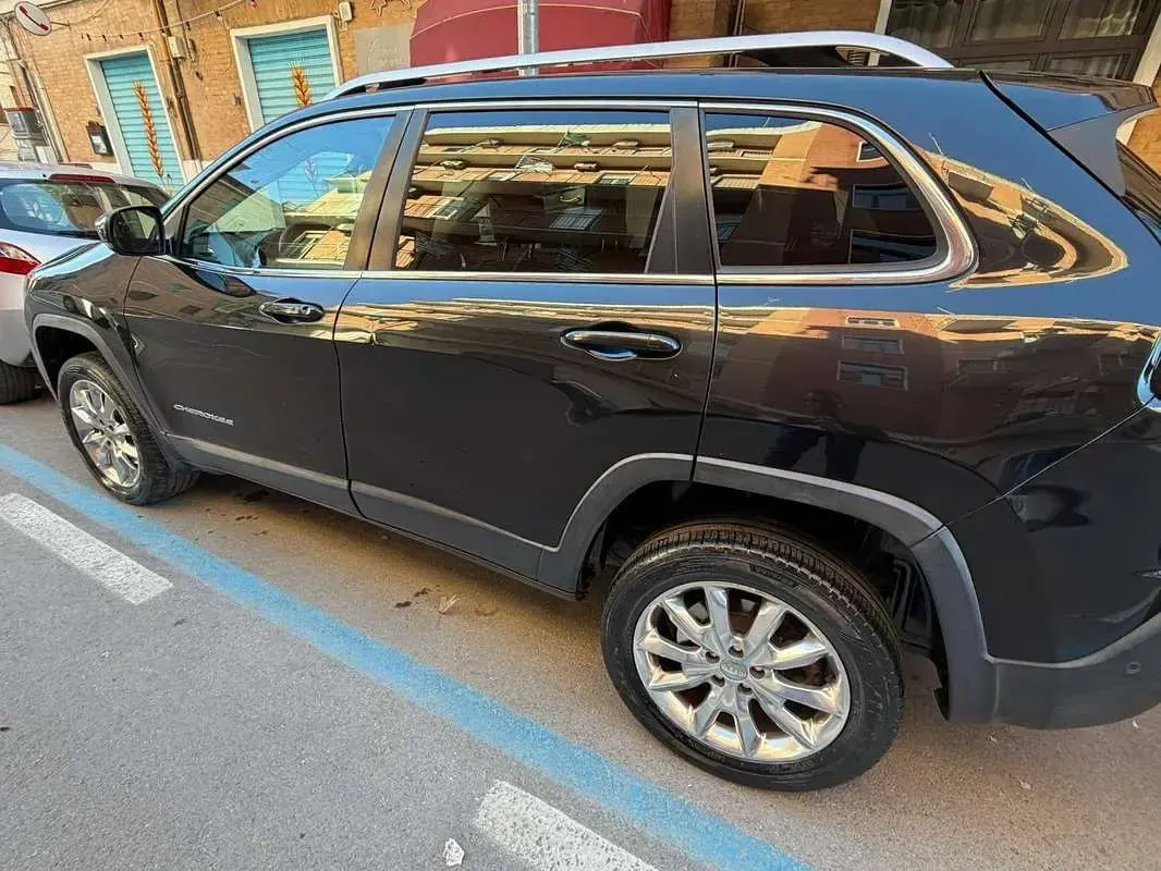 Usata Jeep Cherokee Limited 200 CV (147 kW) 2015 Nero SUV
