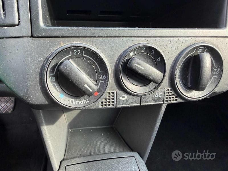 Usata VW Polo Sportline 69 CV (50 kW) 2007 Nero Utilitaria