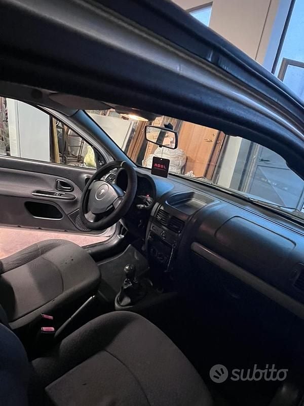 Usata Renault Clio II 2008 Grigio Berlina