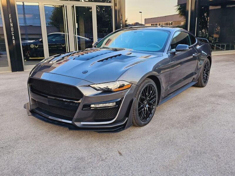 Usata Ford Mustang Fastback 317 CV (233 kW) 2020 Grigio Coupé