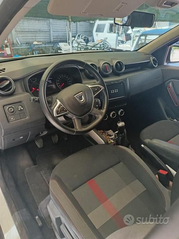 Usata Dacia Duster 114 CV (83 kW) 2019 Bianco SUV