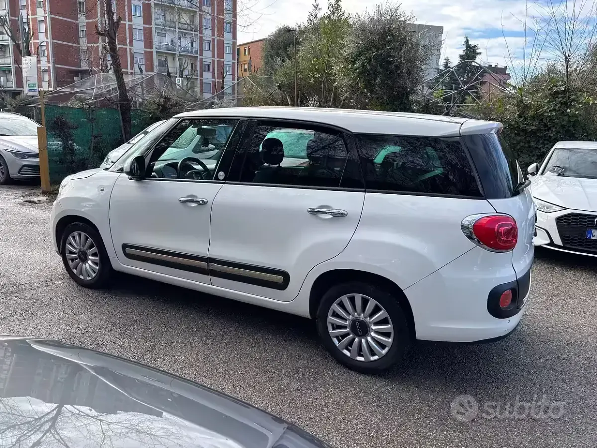 Usata Fiat 500L Pop Star 105 CV (77 kW) 2013 Bianco Monovolume