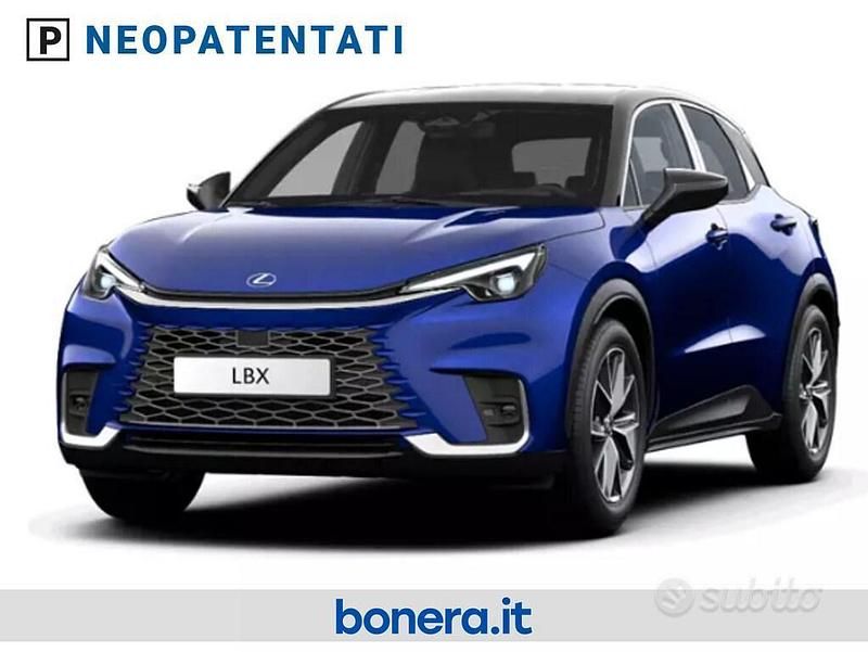 Blu Nuova 2025 Lexus LBX SUV | 39.650 € (Molto cara) - Immagine 1/4