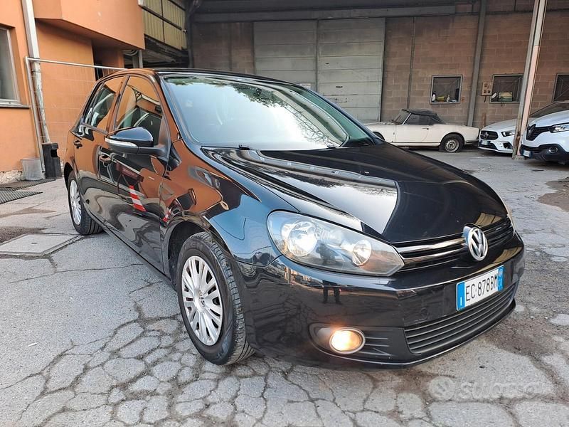 Usata VW Golf VI 105 CV (77 kW) 2010 Nero Utilitaria