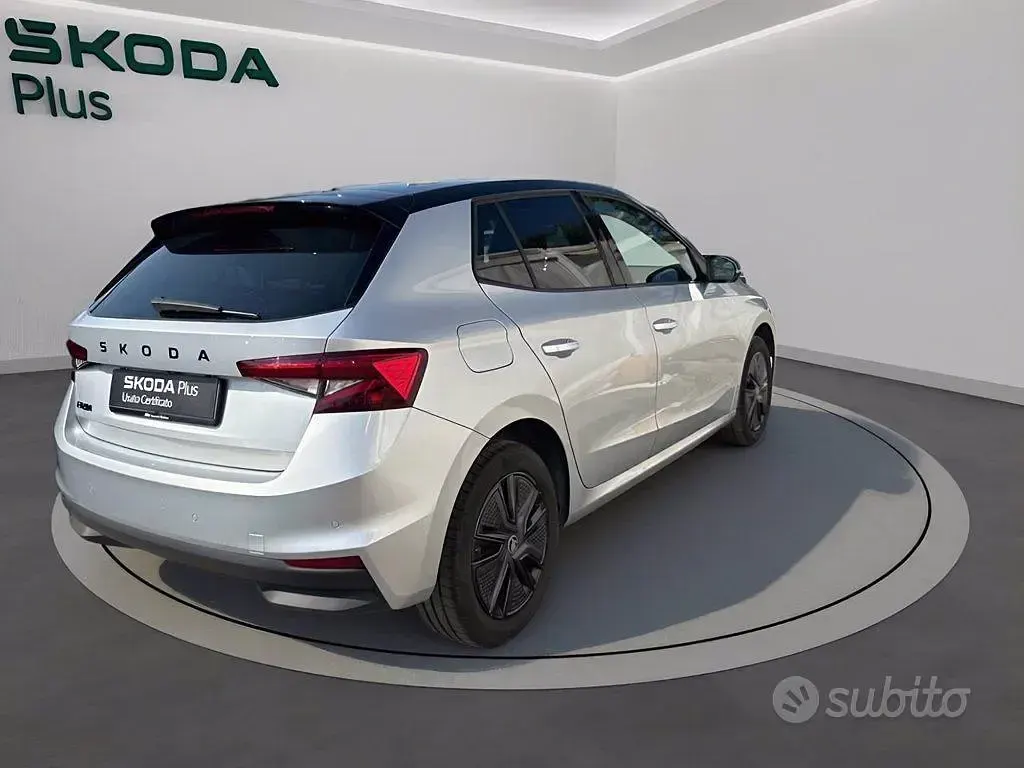 Usata Skoda Fabia 80 CV (58 kW) 2025 Argento met /tetto nero Utilitaria