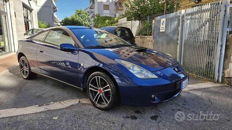 Second-hand Toyota Celica 143 CP (105 kW) 2002 Albastru Coupe