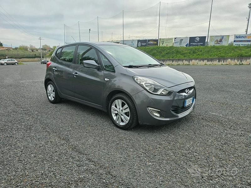 Usata Hyundai ix20 90 CV (66 kW) 2011 Grigio Utilitaria