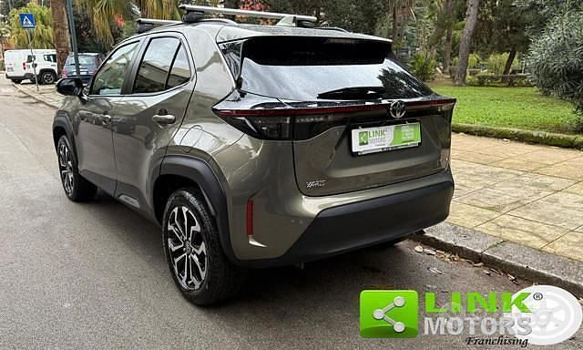 Usata Toyota Yaris Cross Trend 130 CV (95 kW) 2024 Grigio SUV
