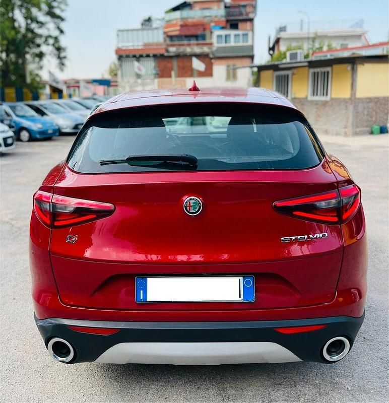 Usata Alfa Romeo Stelvio Executive 210 CV (154 kW) 2018 Rosso SUV