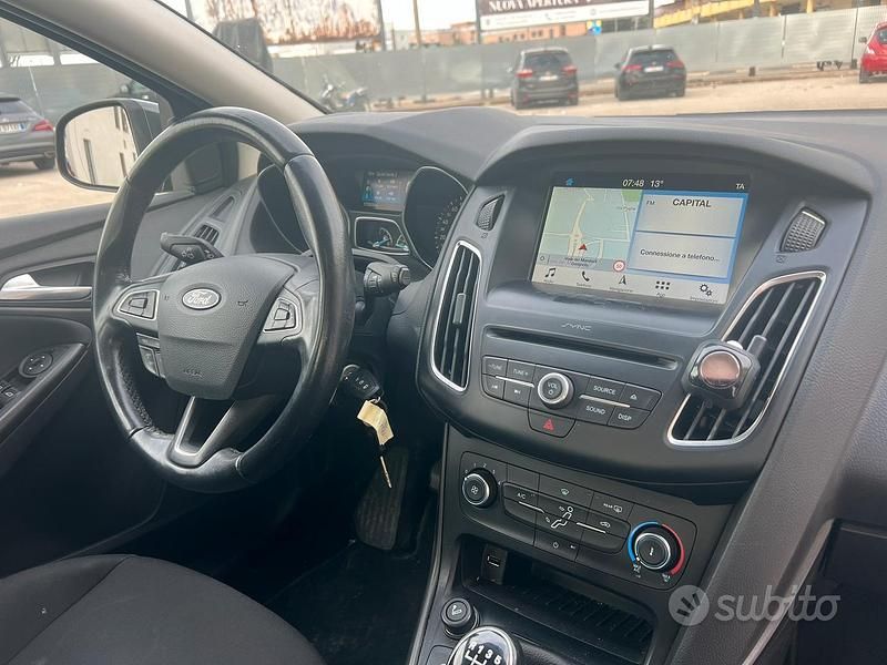 Usata Ford Focus Business Edition 120 CV (88 kW) 2018 Grigio Station wagon