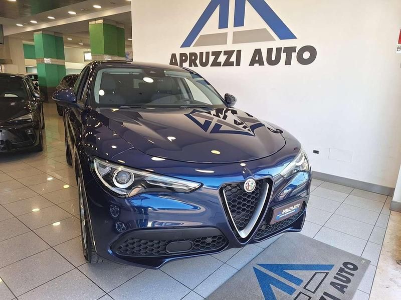 Usata Alfa Romeo Stelvio Executive 190 CV (139 kW) 2018 Blu/azzurro SUV