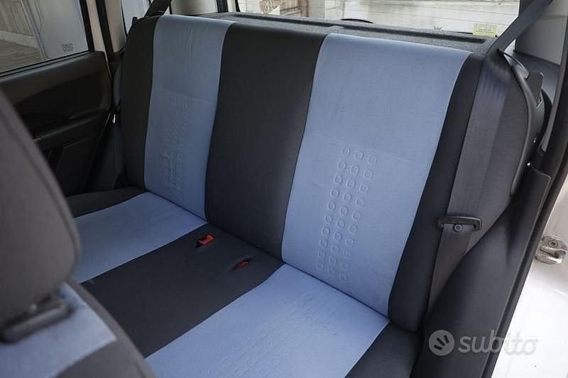 Begagnad Fiat Panda Dynamic 60 HK (44 kW) 2009 Grå Halvkombi