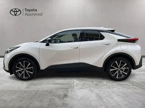 Usata Toyota C-HR Eco 2024 Super white SUV