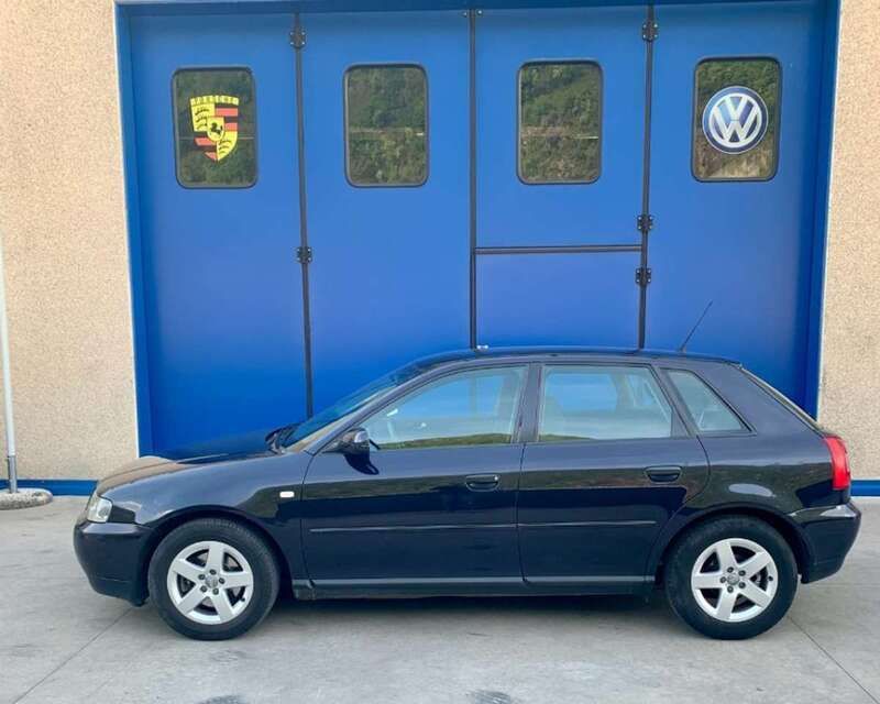 Usata Audi A3 Attraction 125 CV (91 kW) 2001 Blu metallizzato Berlina
